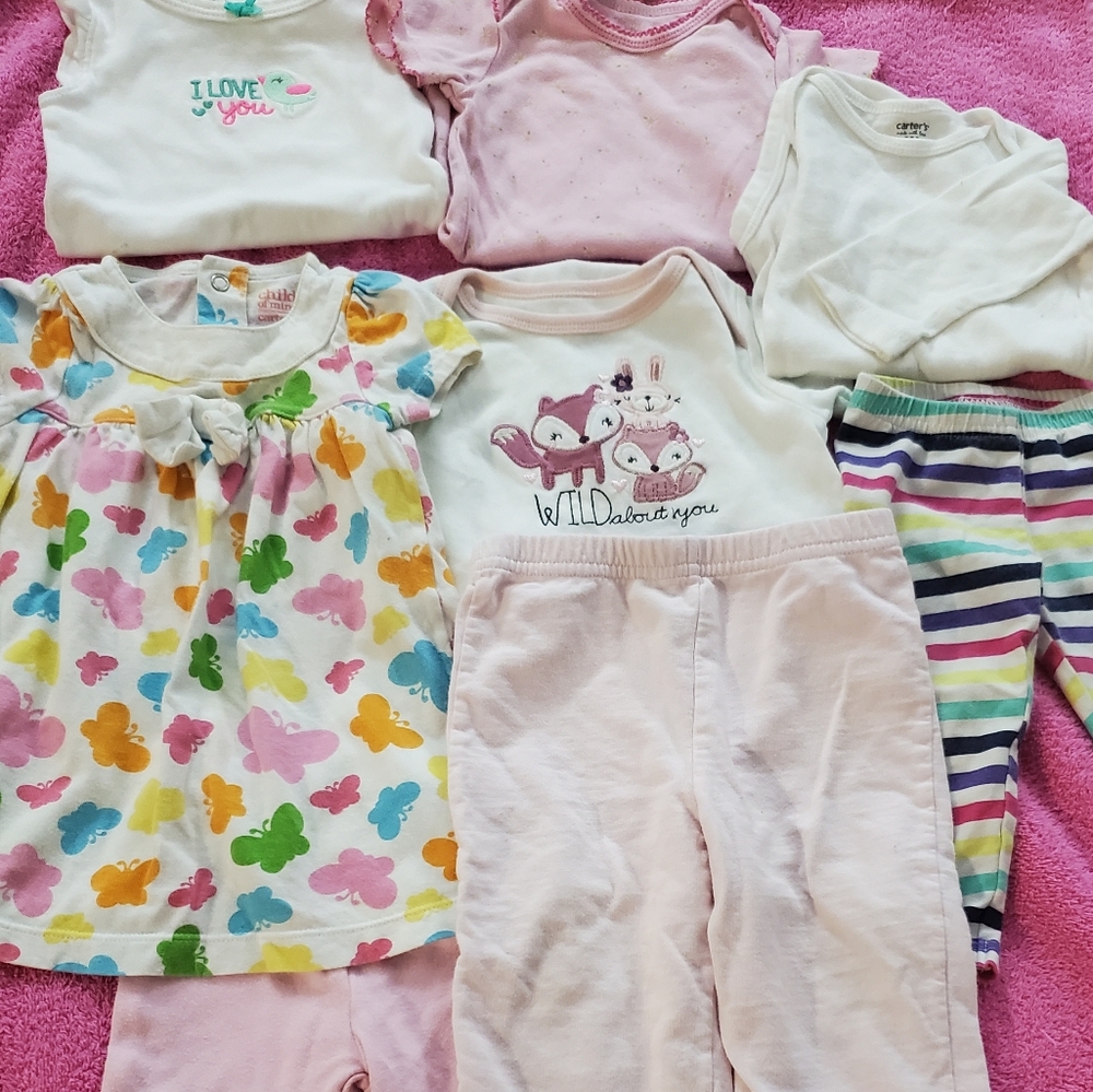 Carter's 3-9mo Lot. 8 Piece Lot